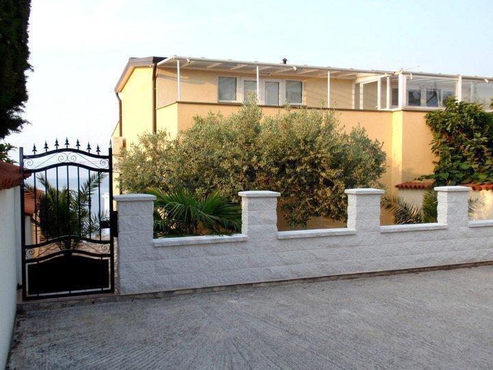 Apartments Salvore Црвени-Врх Номер фото